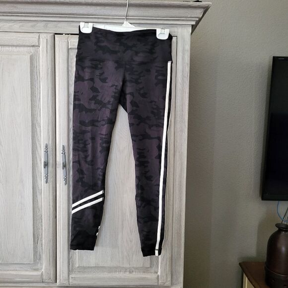 VM MA Leggings   - Picture 1 of 3